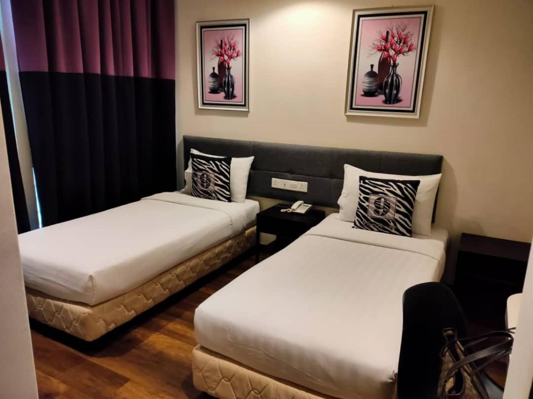 סובאנג ג'איה 9 Square Hotel - Subang מראה חיצוני תמונה