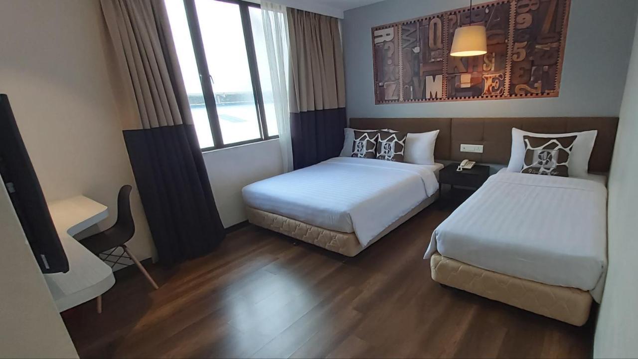 סובאנג ג'איה 9 Square Hotel - Subang מראה חיצוני תמונה