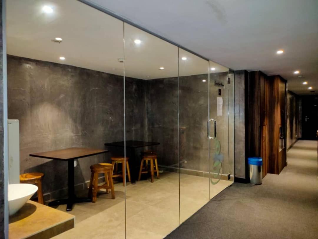 סובאנג ג'איה 9 Square Hotel - Subang מראה חיצוני תמונה